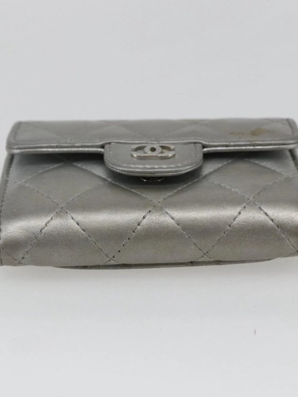CHANEL Matelasse Card Case Leather Silver CC Auth 171336 - Picture 8 of 16